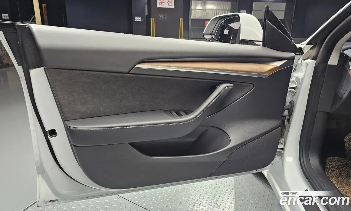 Tesla Model 3 2022 0.2 автомат (гидро), фото 13