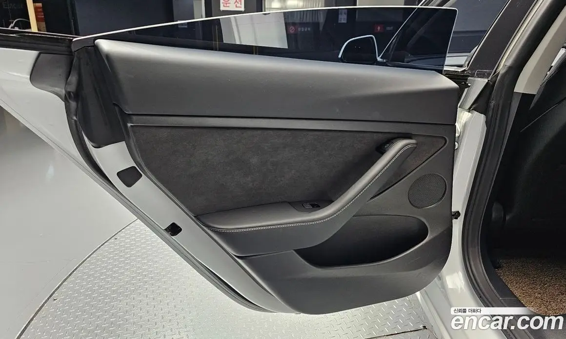 Tesla Model 3 2022 0.2 автомат (гидро), фото 14