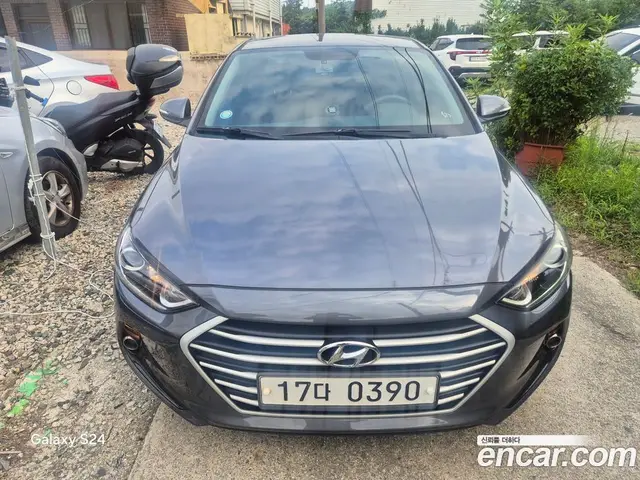 Hyundai Avante, 2016, 97 000 км