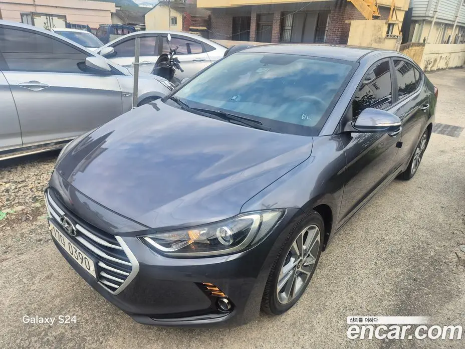 Hyundai Avante 2016 1.6 автомат (гидро), фото 4