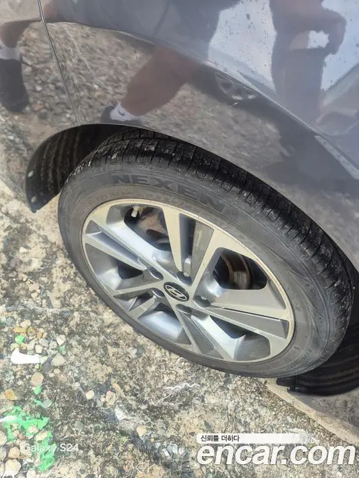 Hyundai Avante 2016 1.6 автомат (гидро), фото 5
