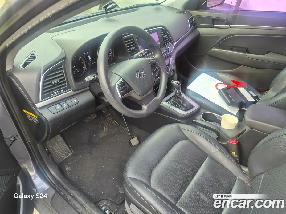 Hyundai Avante 2016 1.6 автомат (гидро), фото 7