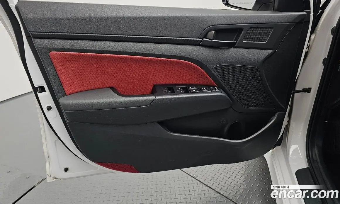 Hyundai Avante 2016 1.6 автомат (гидро), фото 14