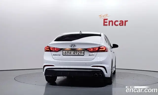 Hyundai Avante 2016 1.6 автомат (гидро), миниатюра 4