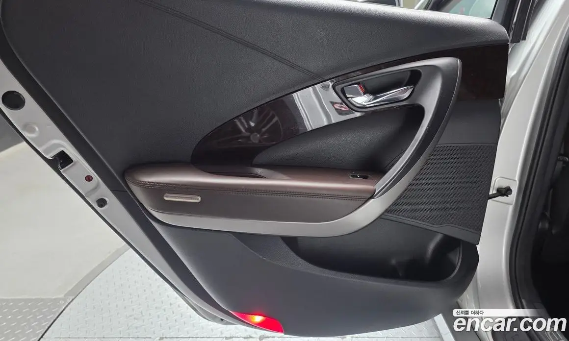 Hyundai Grandeur 2014 3.0 автомат (гидро), фото 15