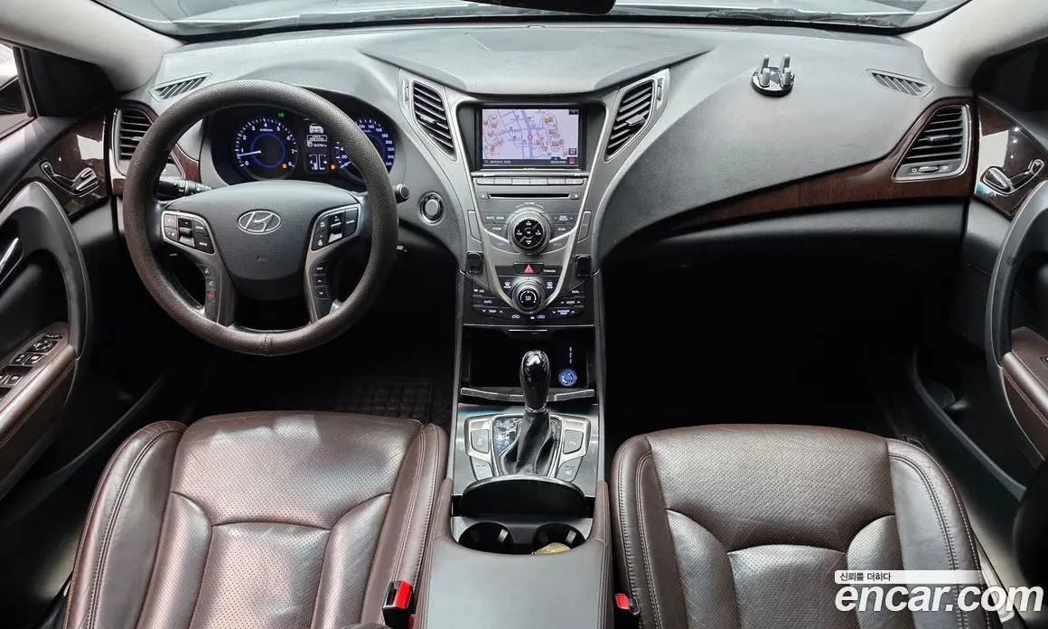 Hyundai Grandeur 2014 3.0 автомат (гидро), фото 10