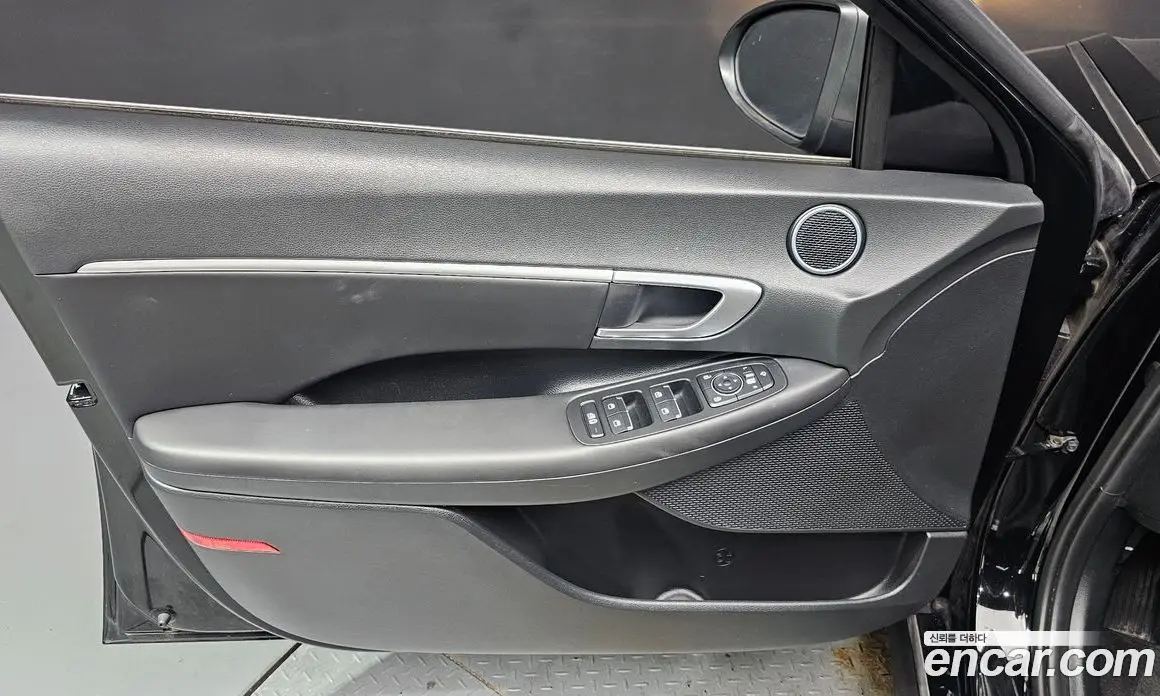 Hyundai Sonata 2023 2.0 автомат (гидро), фото 14
