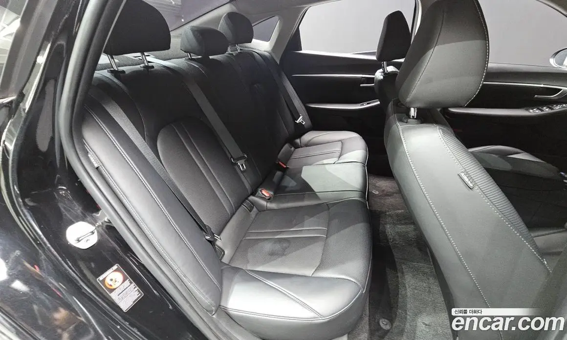 Hyundai Sonata 2023 2.0 автомат (гидро), фото 17