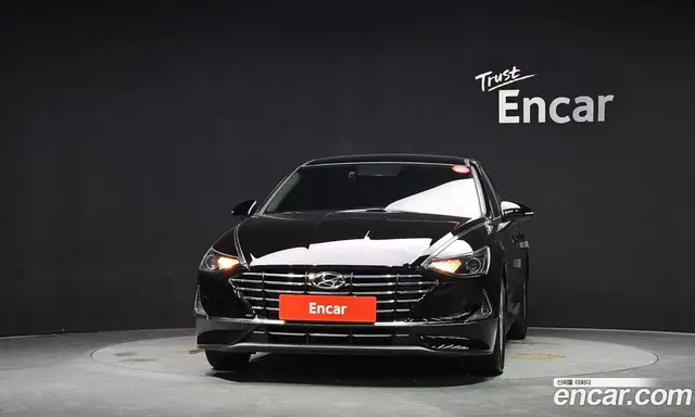 Hyundai Sonata 2023 2.0 автомат (гидро), миниатюра 3