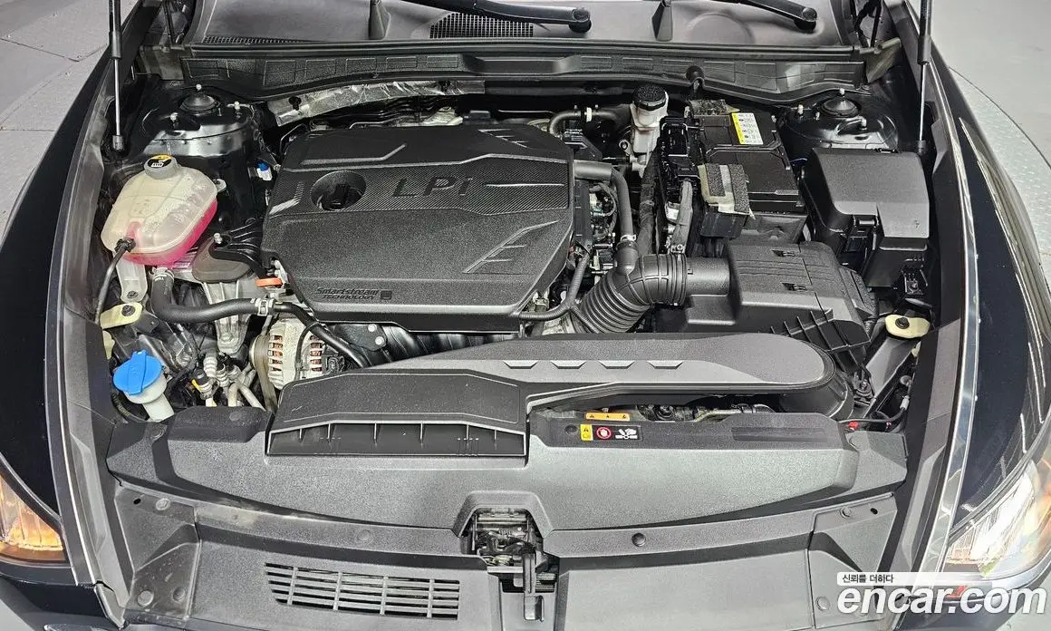 Hyundai Sonata 2023 2.0 автомат (гидро), фото 6