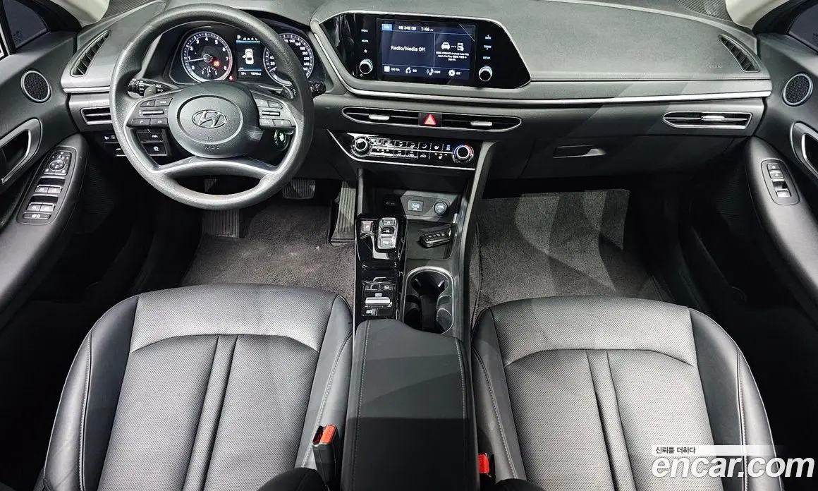 Hyundai Sonata 2023 2.0 автомат (гидро), фото 10