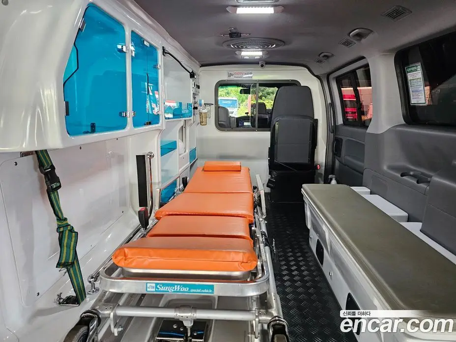 Hyundai Starex 2016 2.5 автомат (гидро), фото 12