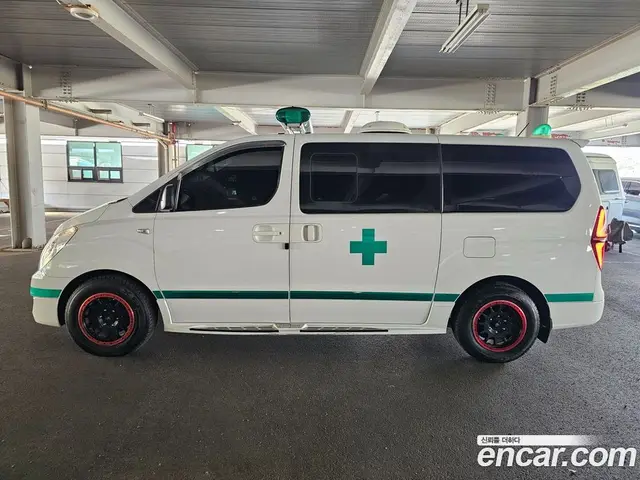 Hyundai Starex 2016 2.5 автомат (гидро), миниатюра 3