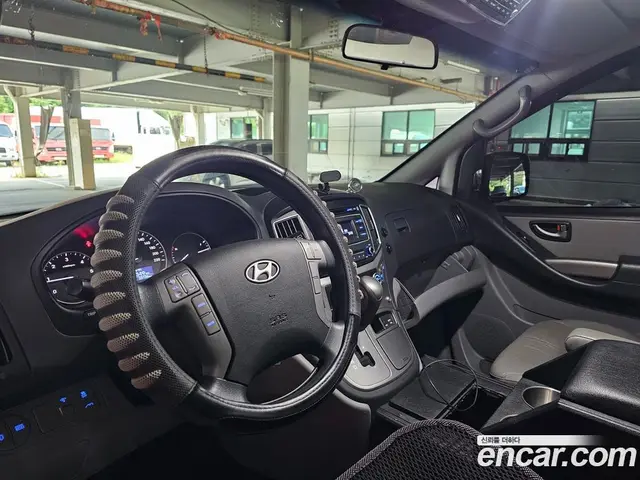 Hyundai Starex 2016 2.5 автомат (гидро), миниатюра 9