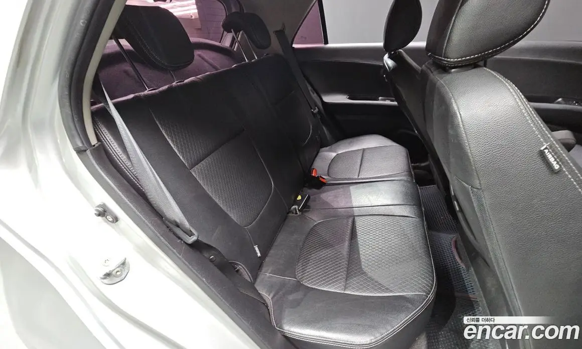 Kia Morning 2011 1.0 автомат (гидро), фото 12