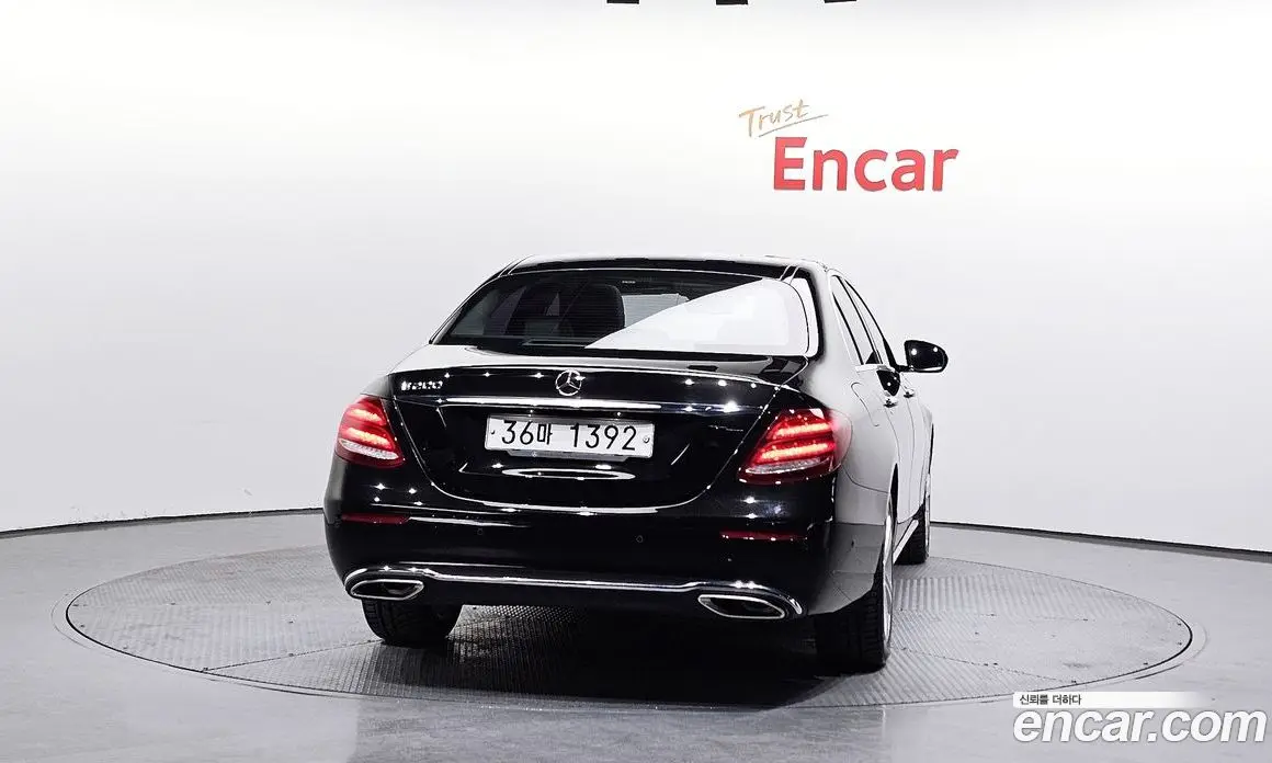 Mercedes-Benz E-Class 2017 2.0 автомат (гидро), фото 4