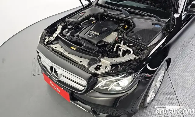 Mercedes-Benz E-Class 2017 2.0 автомат (гидро), миниатюра 6