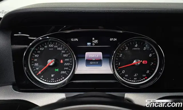 Mercedes-Benz E-Class 2017 2.0 автомат (гидро), миниатюра 8
