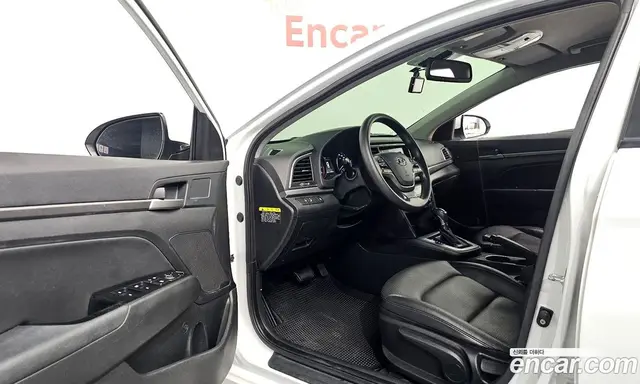 Hyundai Avante 2018 1.6 автомат (гидро), миниатюра 12