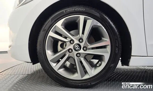 Hyundai Avante 2018 1.6 автомат (гидро), миниатюра 4