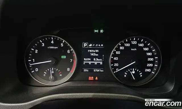 Hyundai Avante 2018 1.6 автомат (гидро), миниатюра 10