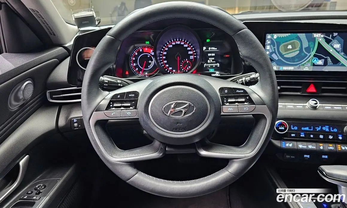 Hyundai Avante 2023 1.6 автомат (гидро), фото 19
