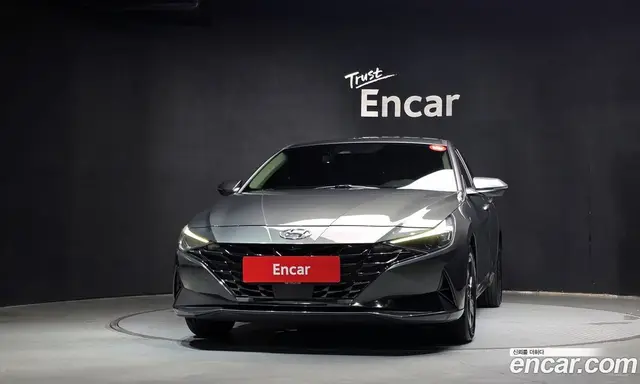 Hyundai Avante 2023 1.6 автомат (гидро), миниатюра 3