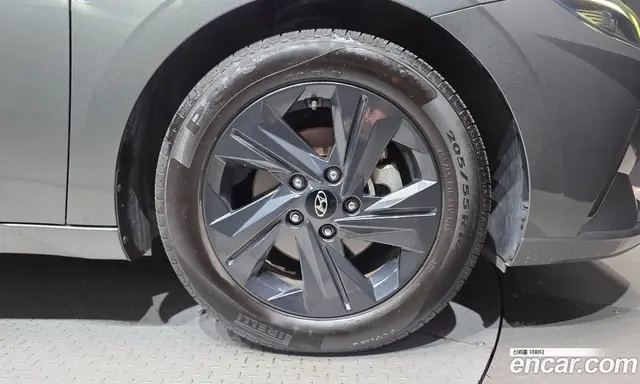 Hyundai Avante 2023 1.6 автомат (гидро), миниатюра 7