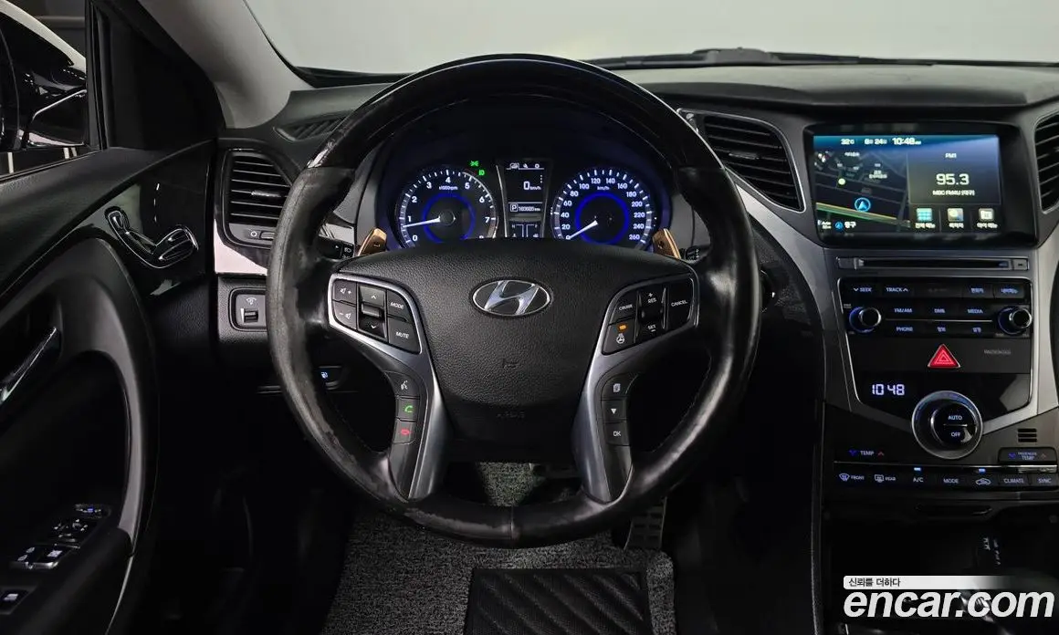 Hyundai Grandeur 2015 3.0 автомат (гидро), фото 12