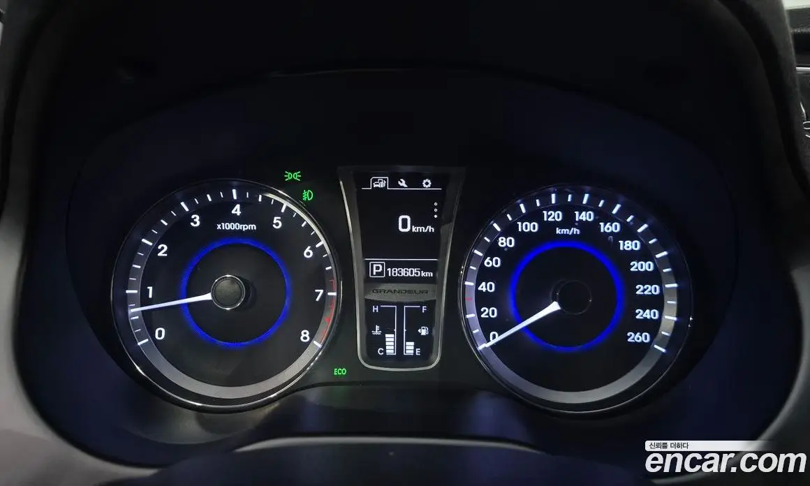 Hyundai Grandeur 2015 3.0 автомат (гидро), фото 8