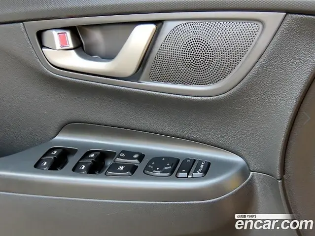 Hyundai Kona 2019 1.6 автомат (гидро), миниатюра 12