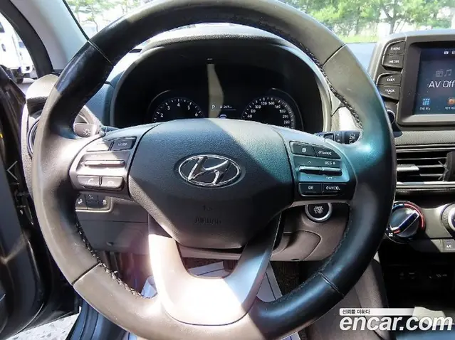 Hyundai Kona 2019 1.6 автомат (гидро), миниатюра 8