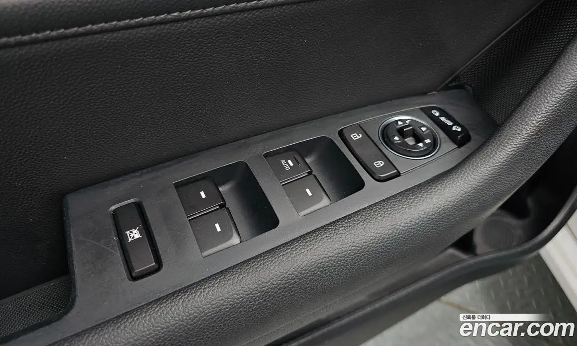 Hyundai Sonata 2016 2.0 автомат (гидро), фото 17