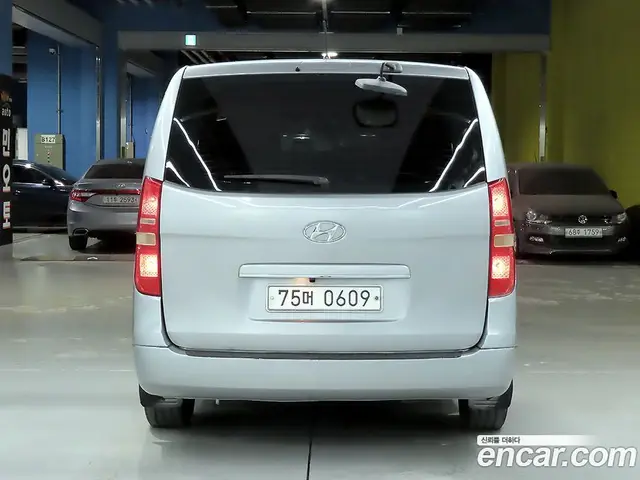 Hyundai Starex 2015 2.5 автомат (гидро), миниатюра 4