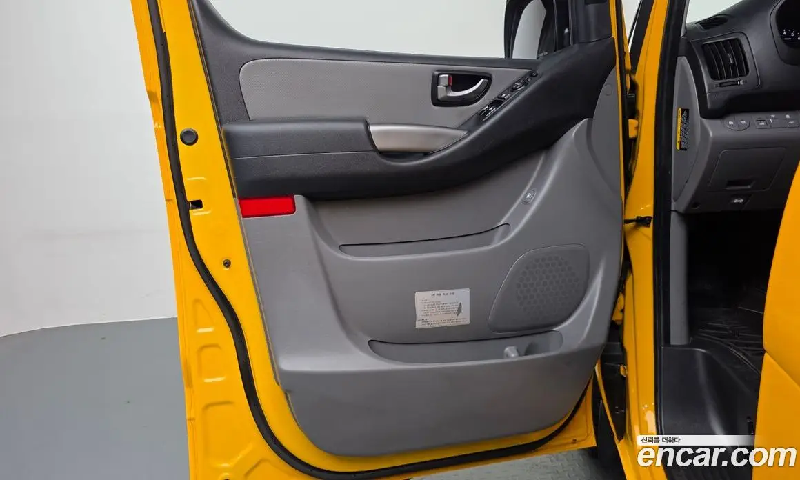 Hyundai Starex 2020 2.4 автомат (гидро), фото 14