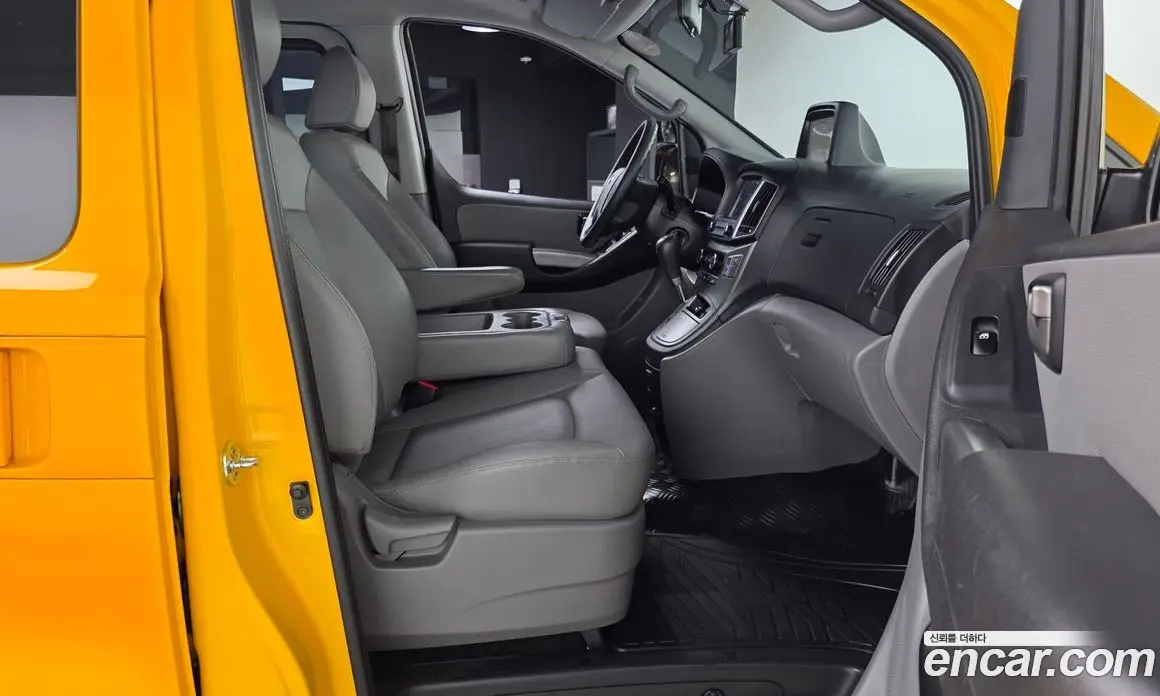 Hyundai Starex 2020 2.4 автомат (гидро), фото 17