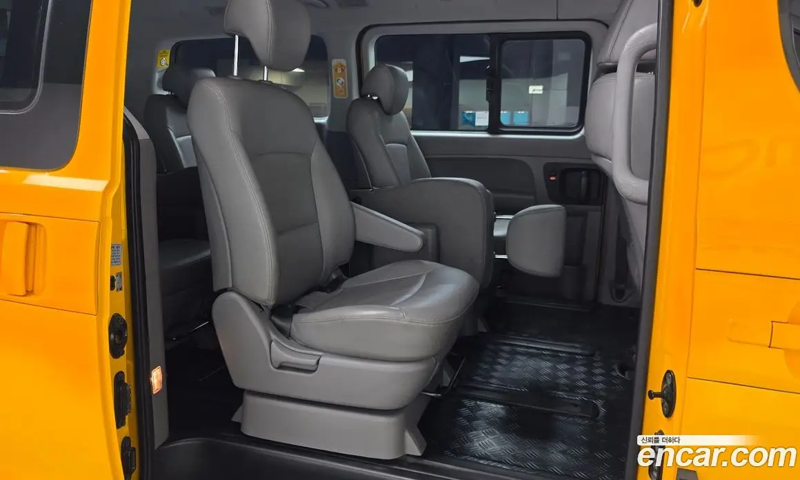 Hyundai Starex 2020 2.4 автомат (гидро), фото 18