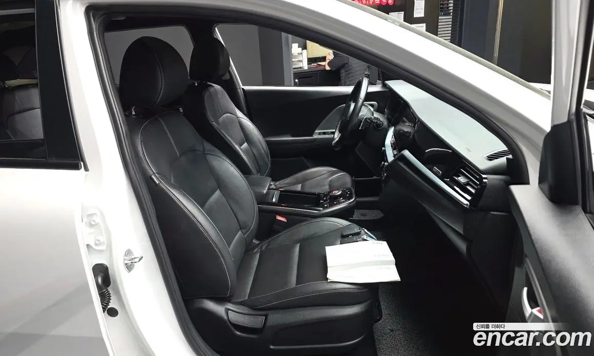 Kia Niro 2021 0.2 автомат (гидро), фото 11