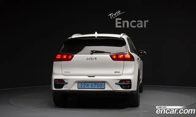 Kia Niro 2021 0.2 автомат (гидро), миниатюра 4