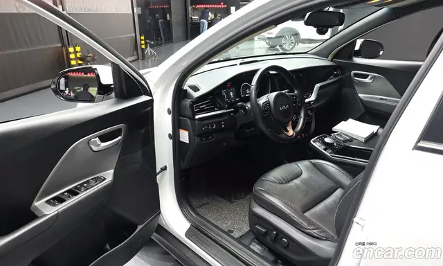 Kia Niro 2021 0.2 автомат (гидро), миниатюра 10
