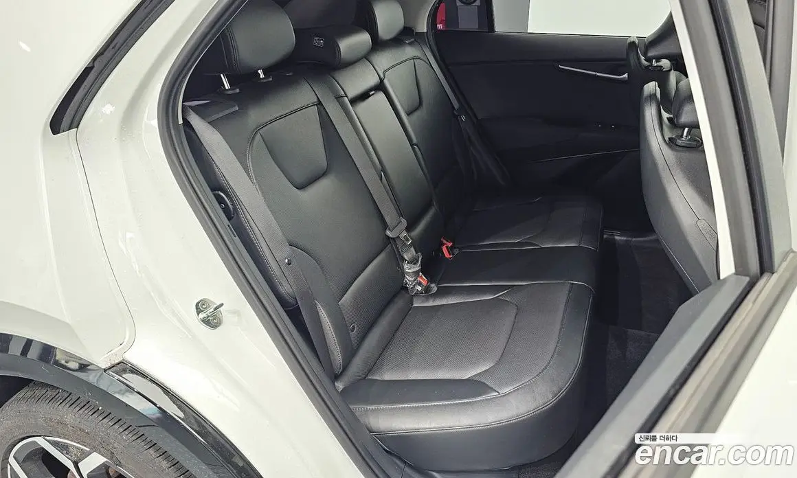 Kia Niro 2022 1.6 автомат (гидро), фото 16