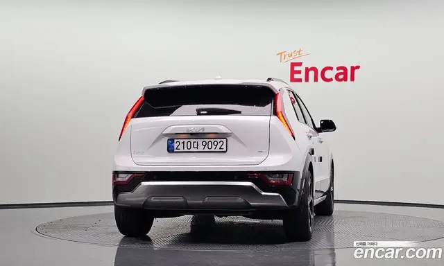 Kia Niro 2022 1.6 автомат (гидро), миниатюра 3