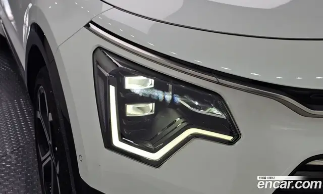 Kia Niro 2022 1.6 автомат (гидро), миниатюра 7