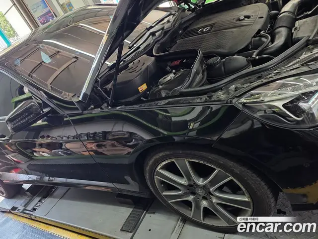 Mercedes-Benz E-Class 2015 2.1 автомат (гидро), миниатюра 2