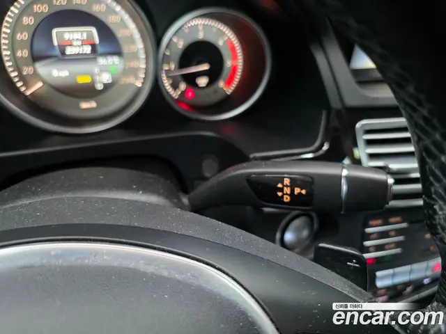 Mercedes-Benz E-Class 2015 2.1 автомат (гидро), миниатюра 9