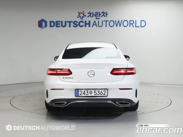 Mercedes-Benz E-Class 2019 1.9 автомат (гидро), миниатюра 4