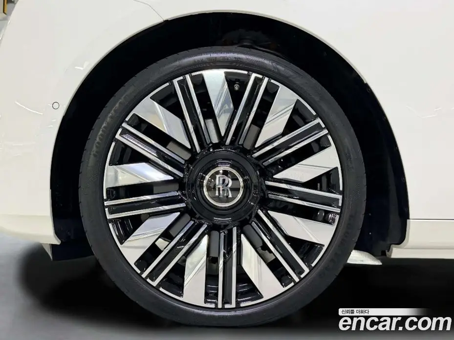 Rolls-Royce Ghost 2026 6.8 автомат (гидро), фото 5