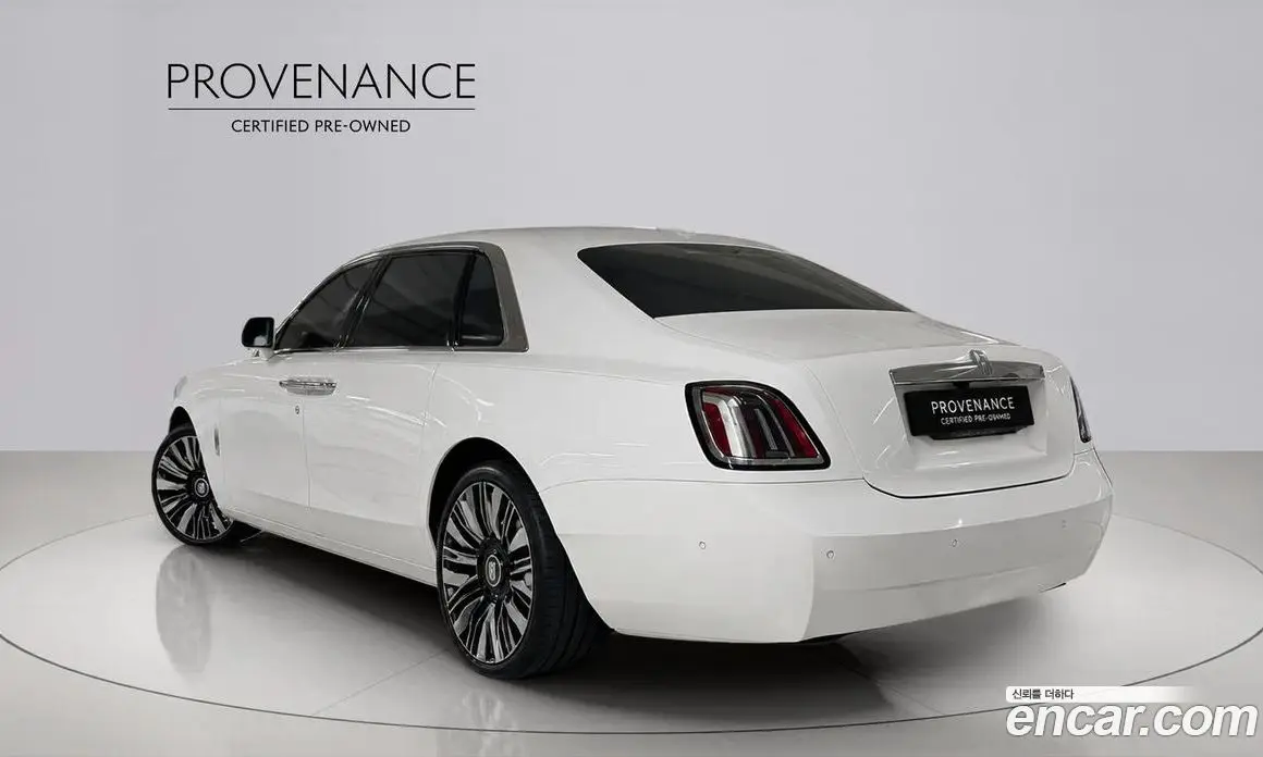 Rolls-Royce Ghost 2026 6.8 автомат (гидро), фото 8