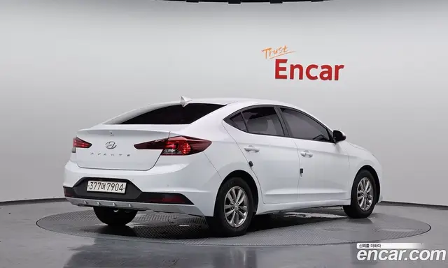 Hyundai Avante 2019 1.6 автомат (гидро), миниатюра 2