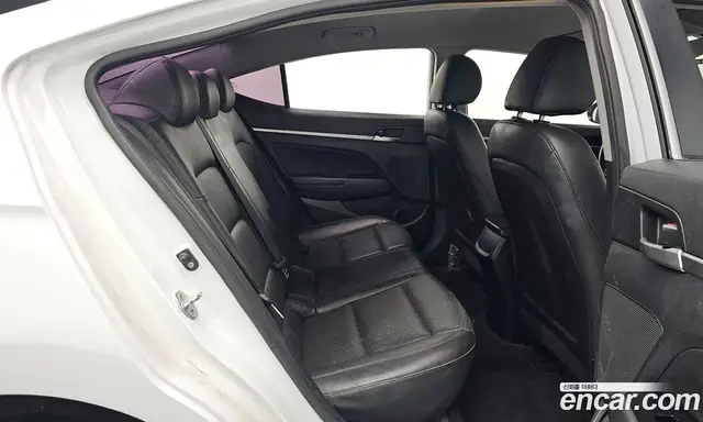 Hyundai Avante 2019 1.6 автомат (гидро), миниатюра 11
